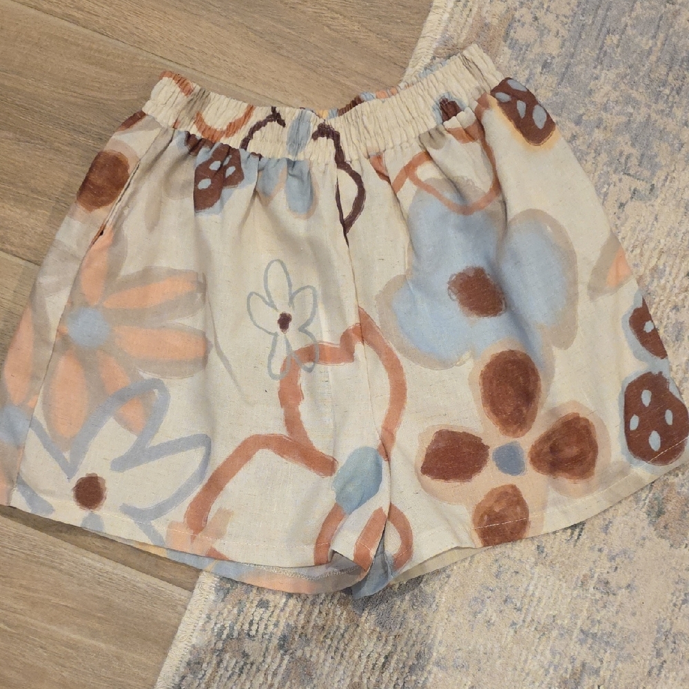 Soul Of Miu Floral Patterned Shorts